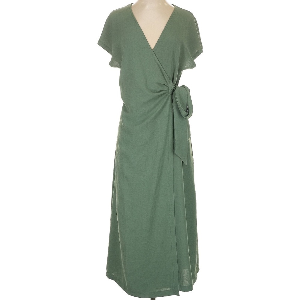 Elegant Green Wrap Dress